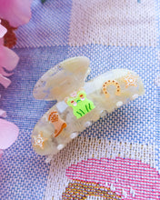 Load image into Gallery viewer, Cowboy Gunther Claw Clip