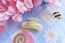 Load image into Gallery viewer, Cowboy Gunther Claw Clip