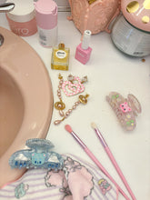 Load image into Gallery viewer, Nube Rain Cloud Claw Clip