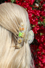 Load image into Gallery viewer, Cowboy Gunther Claw Clip