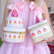 Load image into Gallery viewer, Strawberry Cake Bag