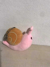 Load image into Gallery viewer, Snail Bag Charm