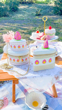 Load image into Gallery viewer, Strawberry Cake Bag