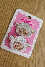 Load image into Gallery viewer, LuckyLucy the Lamb Gyaru Rhinestone Hairclips
