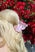 Load image into Gallery viewer, Strawberry Biscuit Claw Clip

