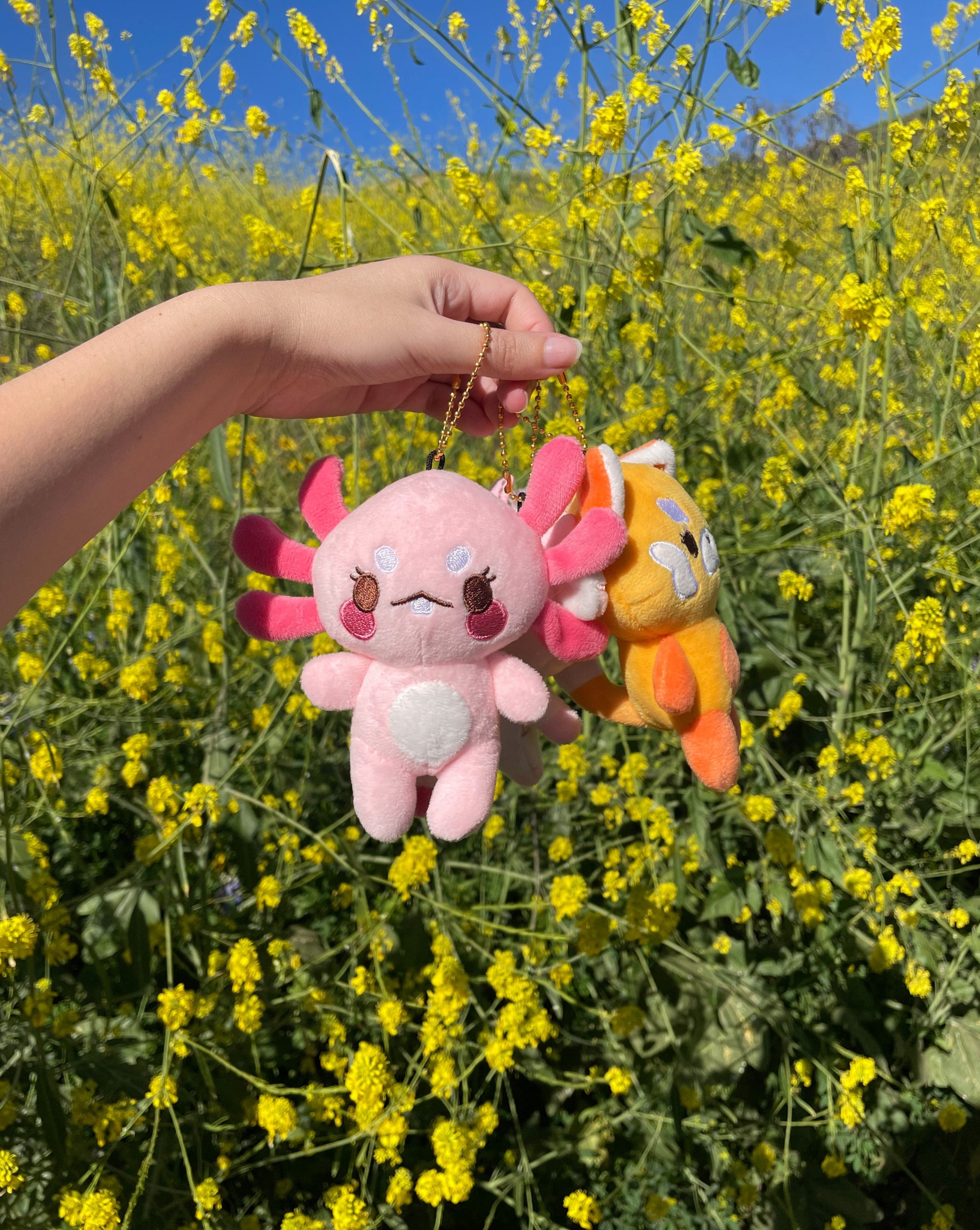 Maxolotl the Axolotl Plushie Keychain – BasuraGang