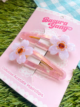 Load image into Gallery viewer, Apple Blossom Hairclips
