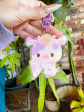 Load image into Gallery viewer, Best Friends Jolene and Biscuit Keychain
