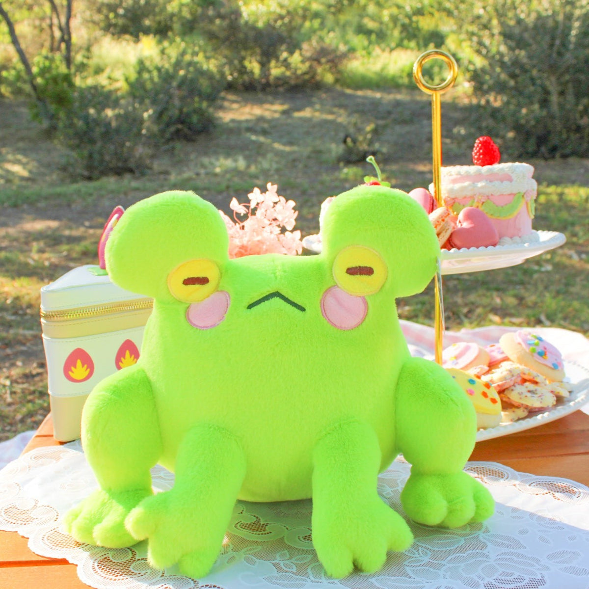 Gunther the Frog Plushie – BasuraGang